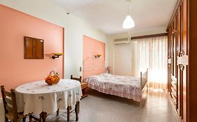 Cozy Archangelos Apartments With Private Parking